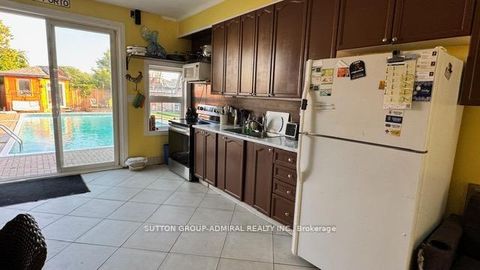 Photo 30 at 29 Mayall Avenue, CFB, Toronto