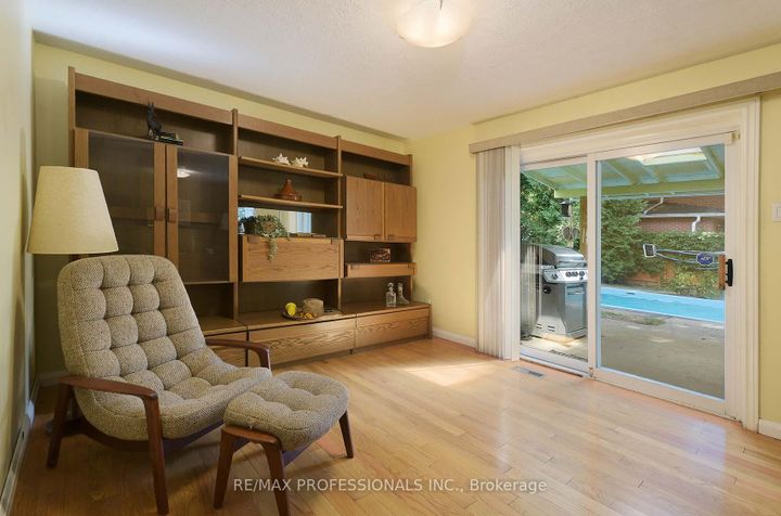 Photo 18 at 37 Sunplains Crescent, Markland Wood, Toronto