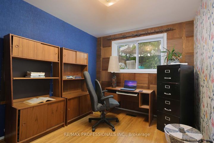 Photo 19 at 37 Sunplains Crescent, Markland Wood, Toronto