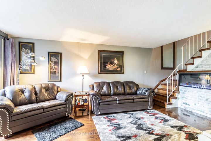 Photo 1 at 124 - 2095 Roche Court, Sheridan, Mississauga