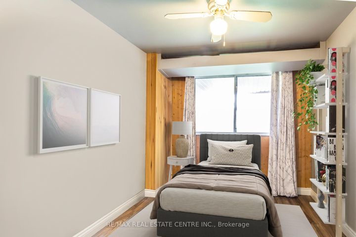 Photo 5 at 124 - 2095 Roche Court, Sheridan, Mississauga