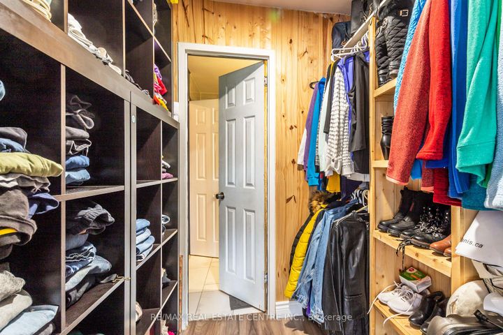 Photo 20 at 124 - 2095 Roche Court, Sheridan, Mississauga