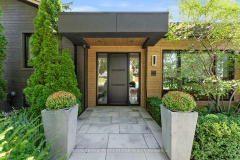 Photo 8 at 49 Norman Drive, King City, King