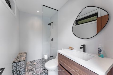 Photo 44 at 49 Norman Drive, King City, King Photo 44 at 49 Norman Drive, King City, King