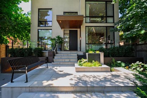 Photo 1 at 210 Poplar Plains Road, Casa Loma, Toronto