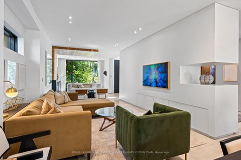 Photo 6 at 210 Poplar Plains Road, Casa Loma, Toronto