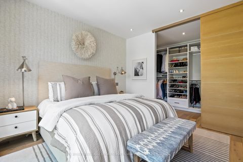 Photo 16 at 210 Poplar Plains Road, Casa Loma, Toronto Photo 16 at 210 Poplar Plains Road, Casa Loma, Toronto