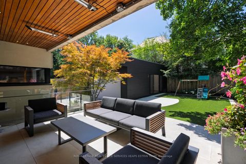 Photo 31 at 210 Poplar Plains Road, Casa Loma, Toronto