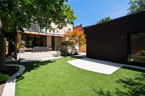 Photo 33 at 210 Poplar Plains Road, Casa Loma, Toronto