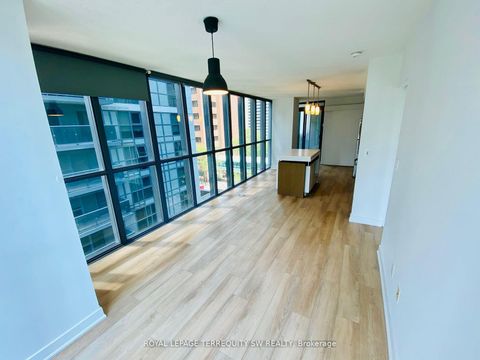 Photo 4 at 707 - 110 Charles Street E, Yonge Corridor, Toronto