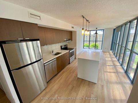 Photo 5 at 707 - 110 Charles Street E, Yonge Corridor, Toronto