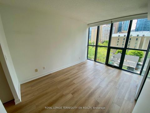 Photo 7 at 707 - 110 Charles Street E, Yonge Corridor, Toronto