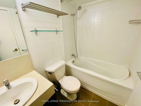 Photo 31 at 707 - 110 Charles Street E, Yonge Corridor, Toronto