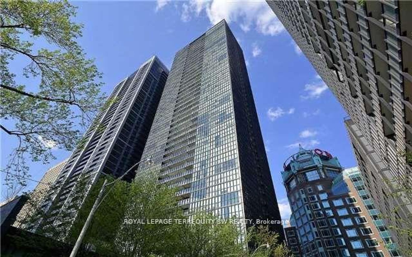 707 - 110 Charles Street E, Yonge Corridor, Toronto 