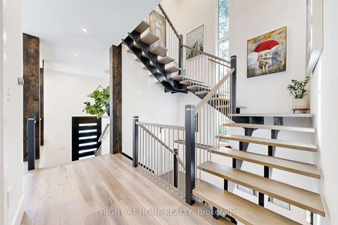 Photo 5 at 700 Hillcrest Road, West Shore, Pickering