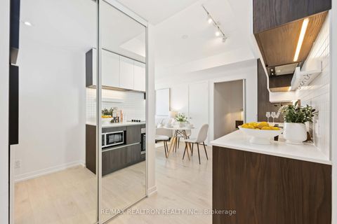 Photo 6 at 3512 - 5 Buttermill Avenue, Vaughan Corporate Centre, Vaughan