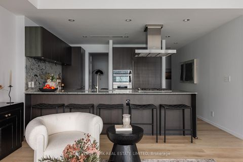 Photo 2 at 3203 - 180 University Avenue, Bay Street Corridor, Toronto Photo 2 at 3203 - 180 University Avenue, Bay Street Corridor, Toronto