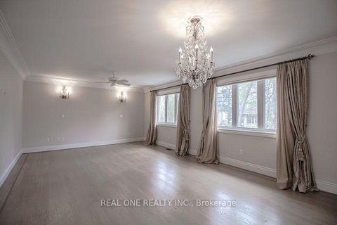 Photo 16 at 50 Yorkminster Road, Windfields, Toronto