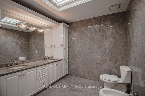 Photo 19 at 50 Yorkminster Road, Windfields, Toronto