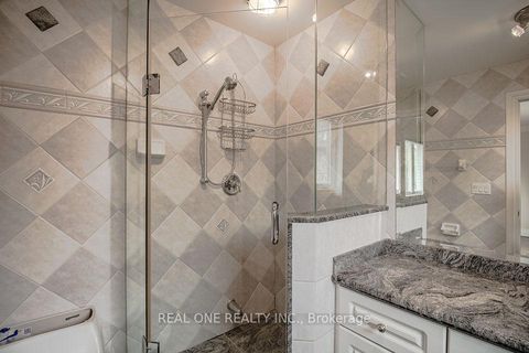 Photo 21 at 50 Yorkminster Road, Windfields, Toronto
