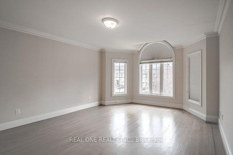 Photo 25 at 50 Yorkminster Road, Windfields, Toronto