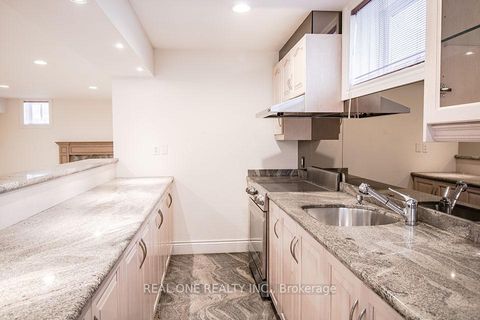 Photo 33 at 50 Yorkminster Road, Windfields, Toronto