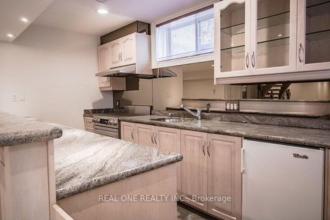 Photo 34 at 50 Yorkminster Road, Windfields, Toronto