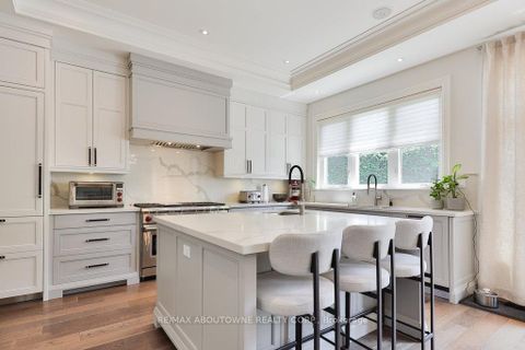 Photo 13 at 408 Saville Crescent, WO West, Oakville