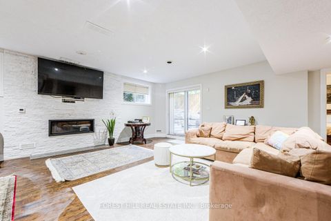 Photo 36 at 46 Wimpole Drive, Windfields, Toronto