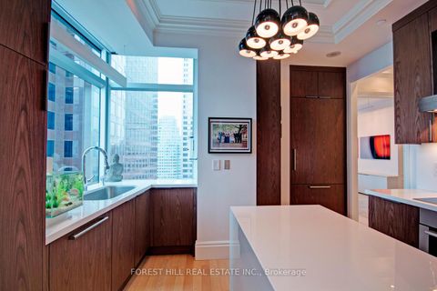 Photo 12 at 3904 - 311 Bay Street, Bay Street Corridor, Toronto