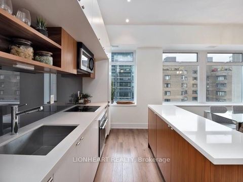 Photo 10 at 605 - 111 St Clair Avenue W, St. Clair, Toronto