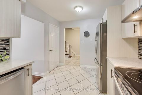 Photo 9 at 9 - 25 Whitecap Boulevard, Scarborough Village, Toronto