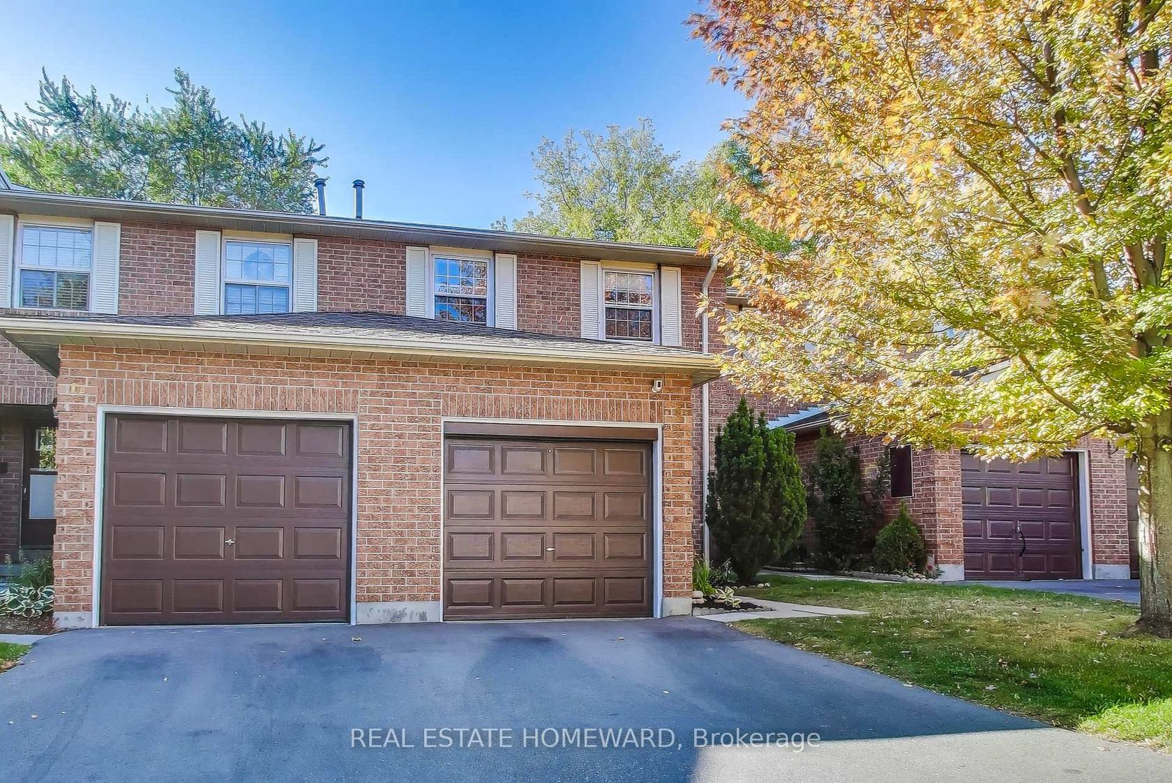 9 - 25 Whitecap Boulevard, Scarborough Village, Toronto by Loree Meneguzzi Real Estate 9 - 25 Whitecap Boulevard, Scarborough Village, Toronto