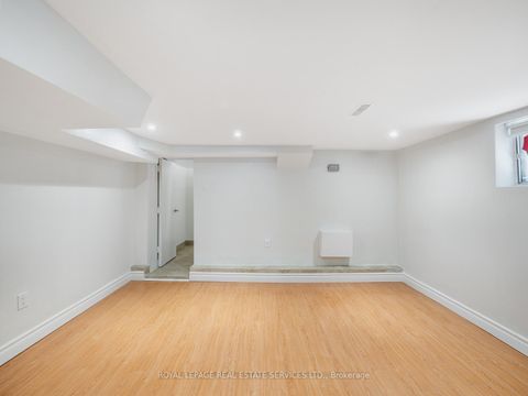 Photo 27 at 15 Melville Avenue, Junction, Toronto