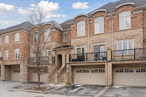 Photo 2 at 118 Chapman Court, Aurora Grove, Aurora Photo 2 at 118 Chapman Court, Aurora Grove, Aurora