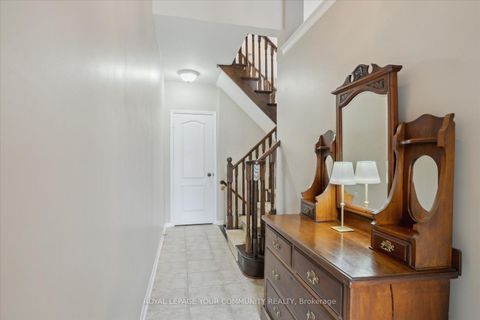 Photo 6 at 118 Chapman Court, Aurora Grove, Aurora Photo 6 at 118 Chapman Court, Aurora Grove, Aurora