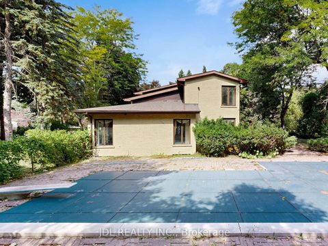 Photo 30 at 11 Moodie Drive, South Richvale, Richmond Hill