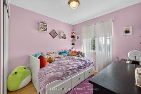 Photo 28 at 70 Burgess Crescent, Summerhill Estates, Newmarket