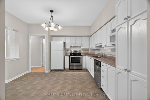 Photo 2 at 115 - 2500 Rutherford Road, Maple, Vaughan