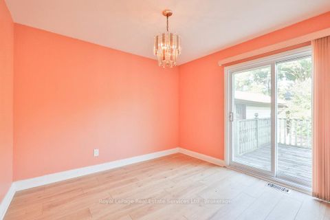 Photo 10 at 125 Inglewood Drive, CO Central, Oakville