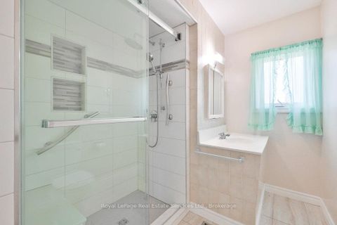 Photo 19 at 125 Inglewood Drive, CO Central, Oakville