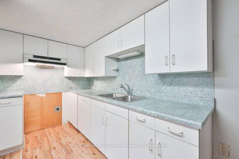 Photo 28 at 125 Inglewood Drive, CO Central, Oakville