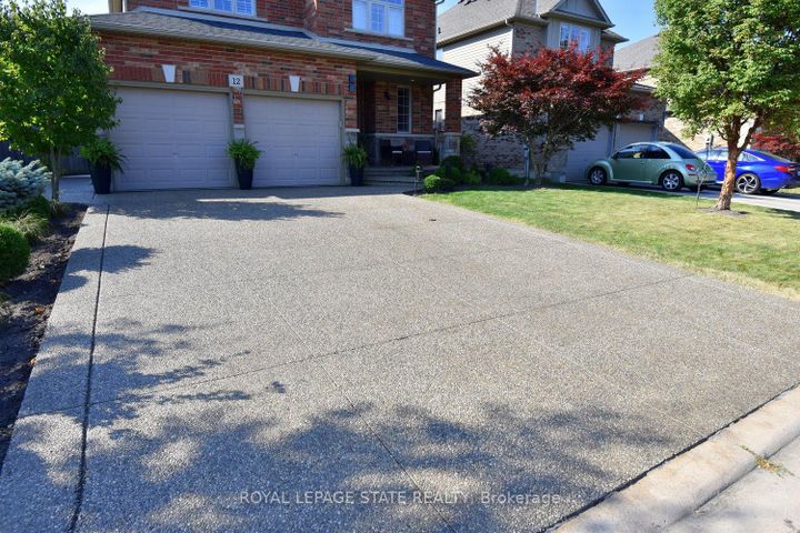 Photo 40 at 12 Degrow Crescent, Rural Glanbrook, Hamilton