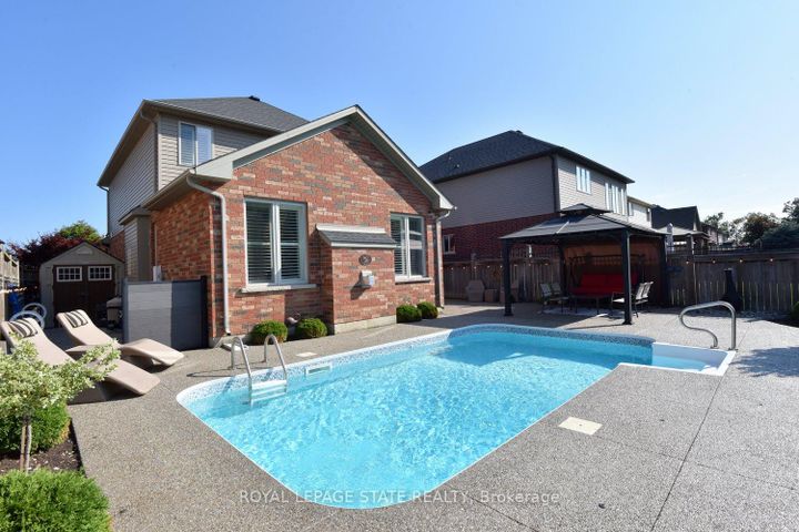 Photo 41 at 12 Degrow Crescent, Rural Glanbrook, Hamilton