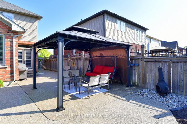 Photo 42 at 12 Degrow Crescent, Rural Glanbrook, Hamilton