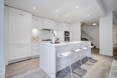 Photo 9 at 104 - 118 Merchants' Wharf, Waterfront Communities C8, Toronto