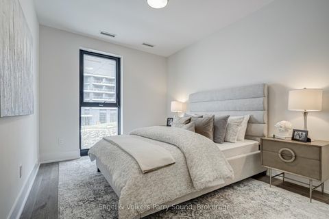 Photo 31 at 104 - 118 Merchants' Wharf, Waterfront Communities C8, Toronto Photo 31 at 104 - 118 Merchants' Wharf, Waterfront Communities C8, Toronto