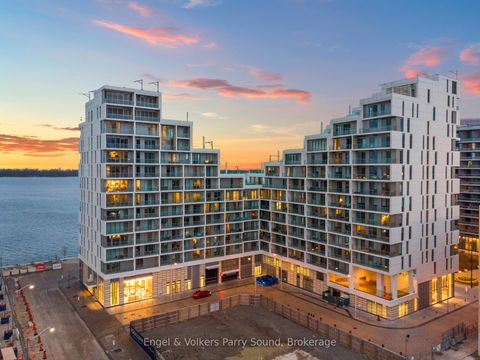Photo 36 at 104 - 118 Merchants' Wharf, Waterfront Communities C8, Toronto