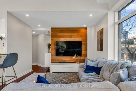 Photo 3 at 210E - 500 Queens Quay W, Waterfront Communities C1, Toronto