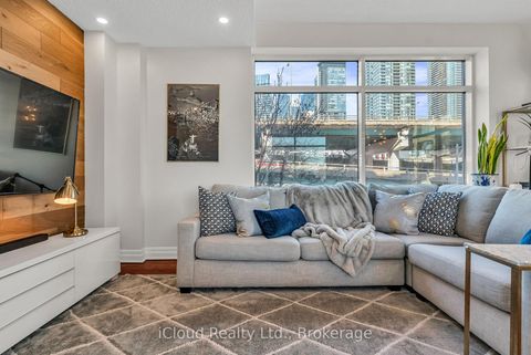 Photo 6 at 210E - 500 Queens Quay W, Waterfront Communities C1, Toronto
